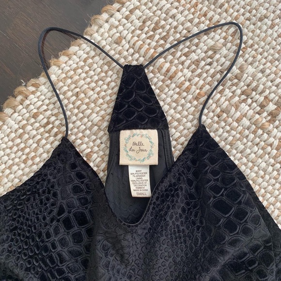 Black Velvet Top, Size S - Picture 2 of 3